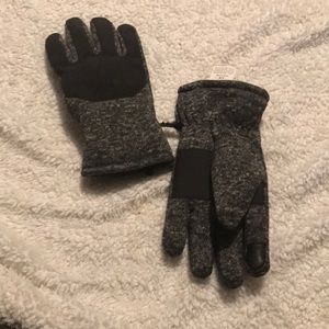 Fuzzy Wuzzy’s Winter Gloves